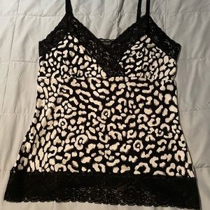 White House Black Market tank top. Size L